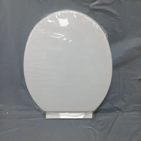 BOXED HOME ANTI BACTERIAL TOILET SEAT
