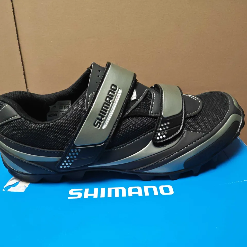 SHIMANO SH-M064L CYCLING SHOES – MEN'S, UK9 (EU43), BLACK/GRAY