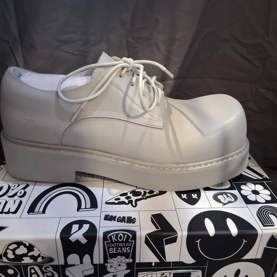 BRAND NEW BOXED KOI 400% OVERSIZED DERBY SHOES GREY SIZE 6