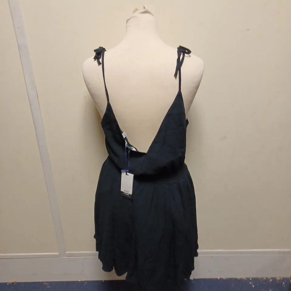 JACK WILLS PLUNGE DRESS BLACK 12M 