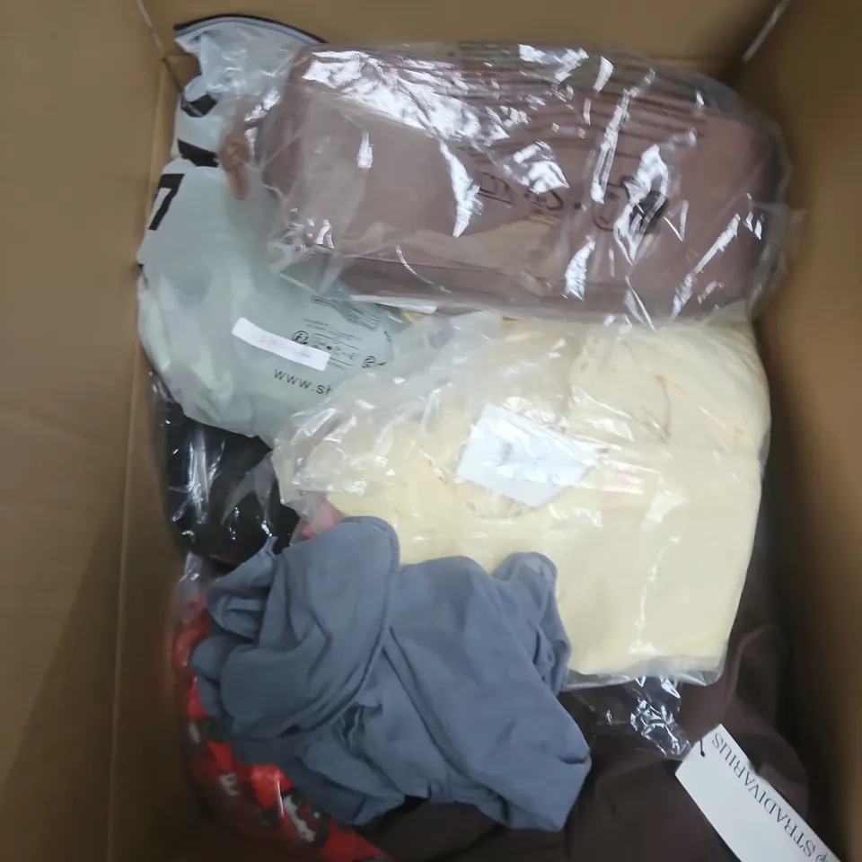 LARGE BOX OF APPROXIMATELY 25 ASSORTED CLOTHING ITEMS IN VARIOUS COLOURS, STYLES AND SIZES - COLLECTION ONLY