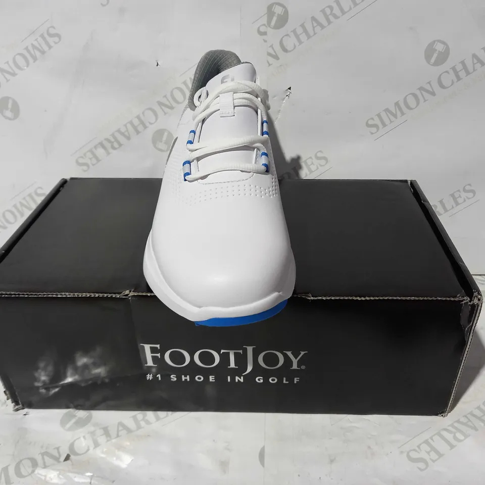 BOXED PAIR OF FOOTJOY FUEL SHOES IN WHITE UK SIZE 7
