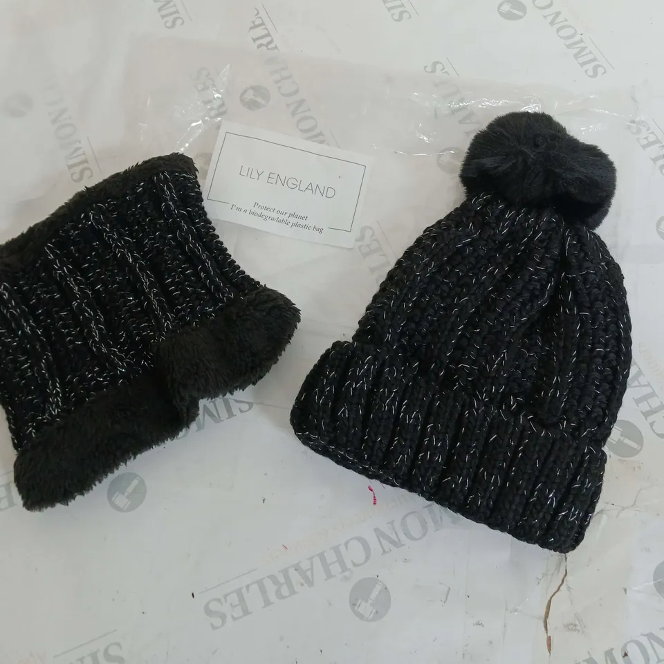 LILY ENGLAND G STONE WINTER COLLECTION HAT & MUFF SET 