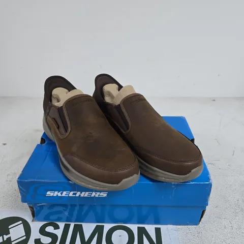 SKECHERS MENS SLADE SLIP IN TRAINERS SIZE 7 BOXED