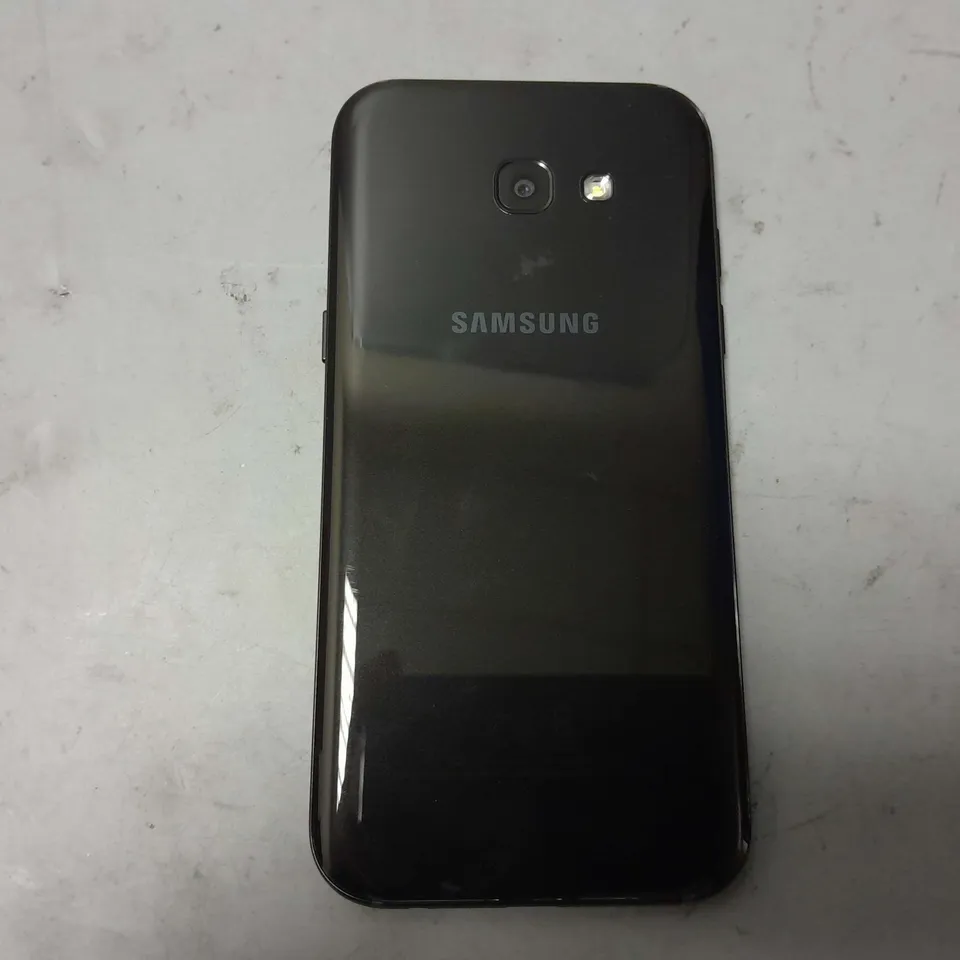 SAMSUNG A5 (SM-A520F) SMARTPHONE