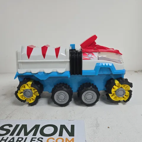 CHILDREN'S TRUCK TOY