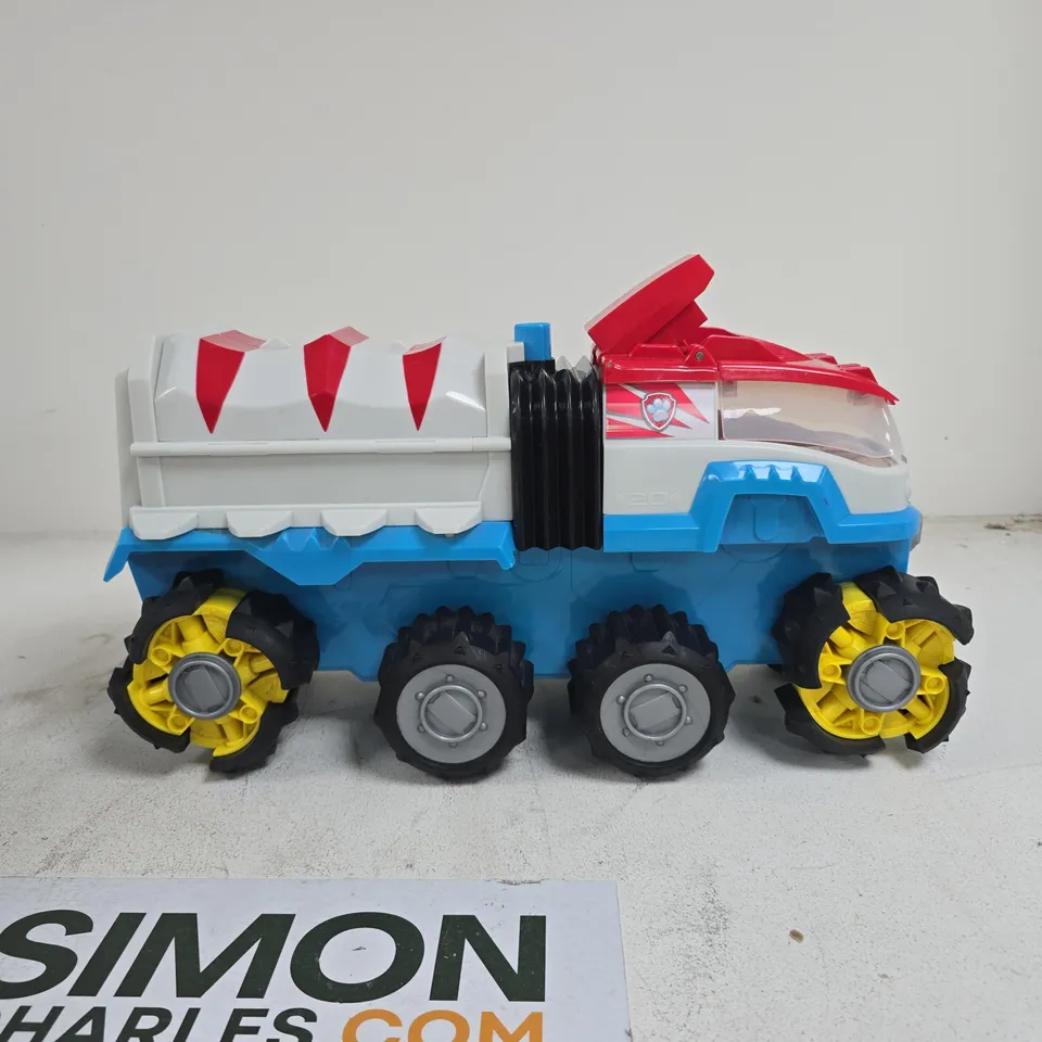 CHILDREN'S TRUCK TOY