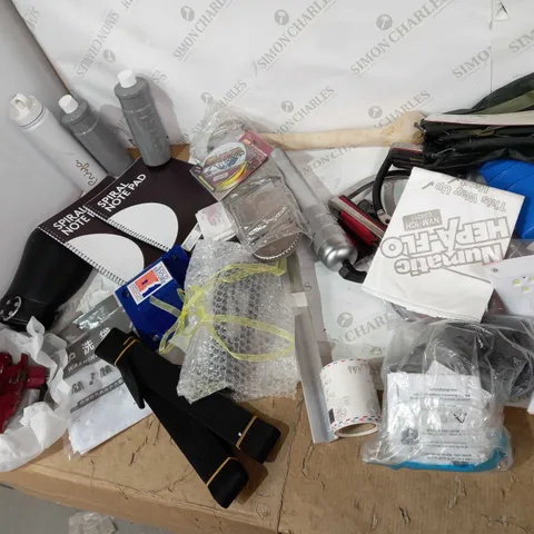 ASSORTED ITEMS TO INCLUDE: FISHING LINE, DRINKING OTTLES, SPIRAL NOTE PADS, WASHING BAG, PACING CUBE SET ETC