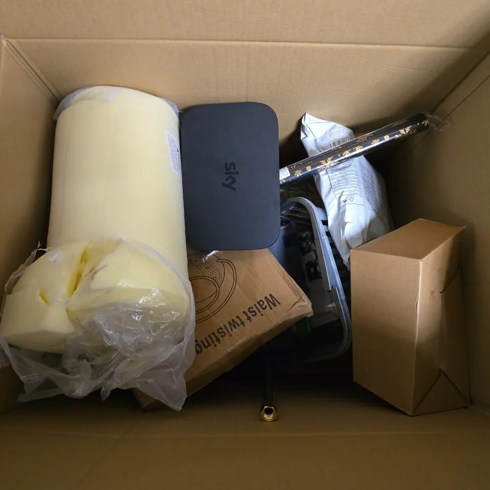 BOX OF APPROXIMATELY 15 ASSORTED HOUSEHOLD ITEMS TO INCLUDE SKY BOX, WRAPPING PAPER AND WAIST TWISTING DISC