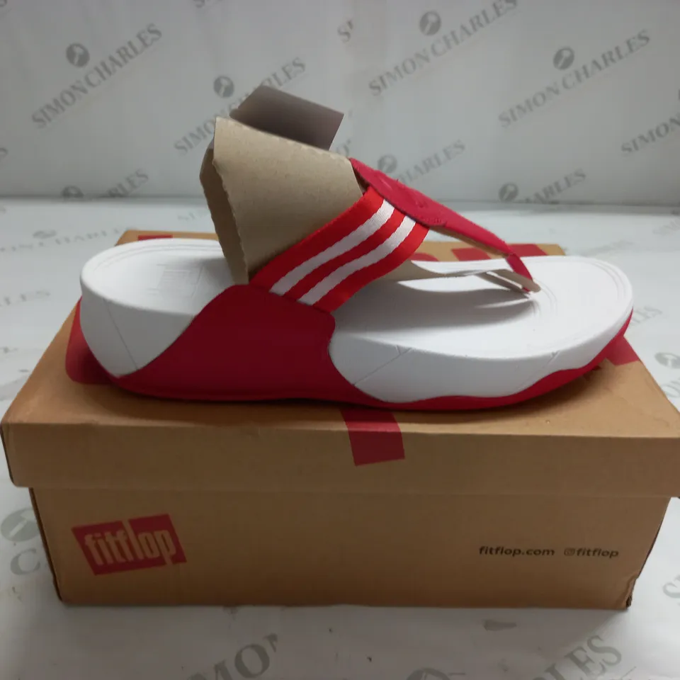 BOXED FITFLOP WALKSTAR TOE-POST SANDALS SIZE 7