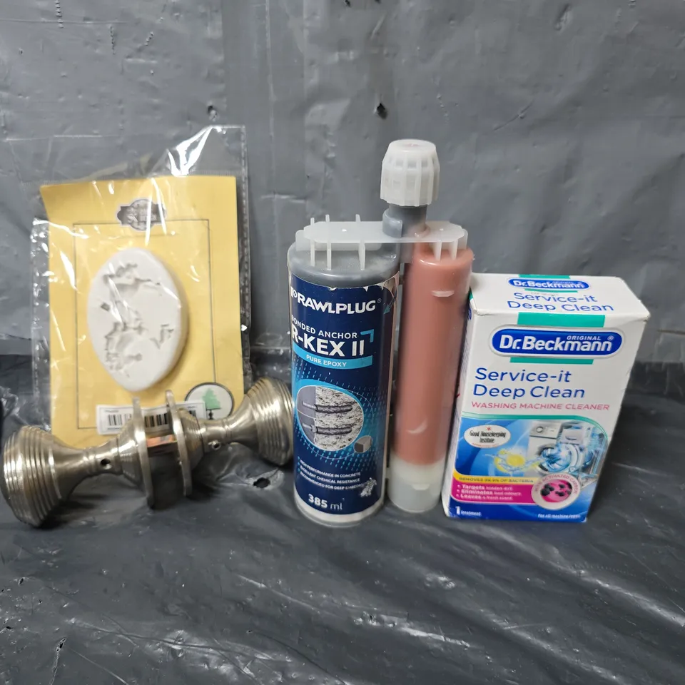 APPROXIMATELY 8 ASSORTED ITEMS TO INCLUDE - SERVICE IT DEEP CLEAN , DOOR KNOBS , PRAWLPLUG BONDED ANCHOR R-KEX II PURE EPOXY ETC