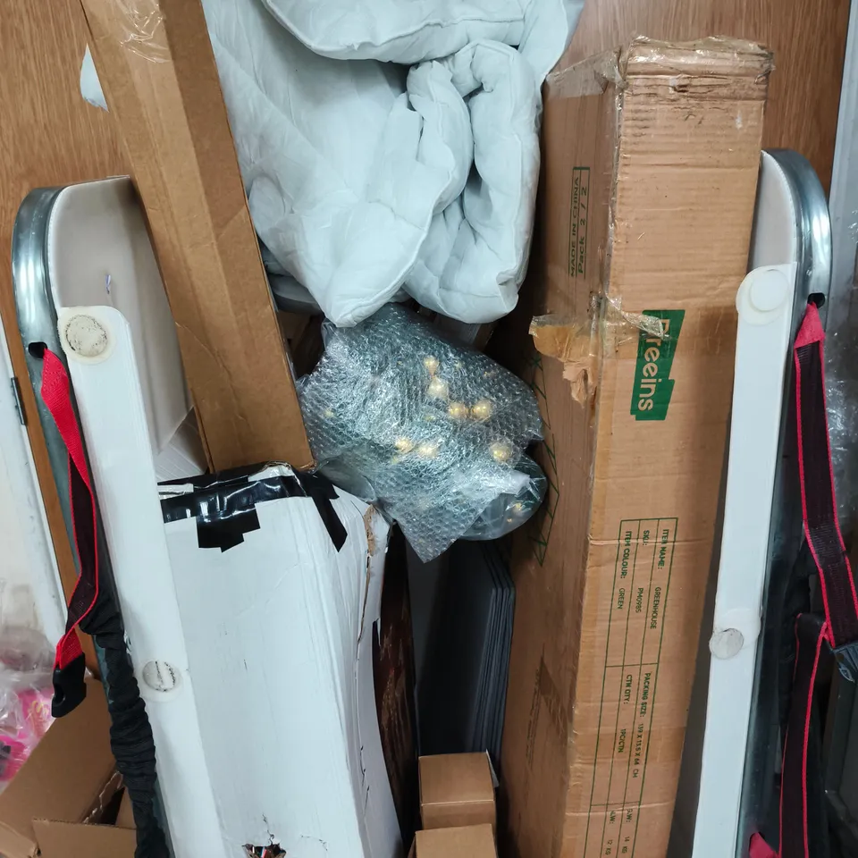 CAGE OF APPROXIMATELY 10 ASSORTED ITEMS INCLUDING PATTERNED UMBRELLA AND 24 PACK OF TOILET ROLL 