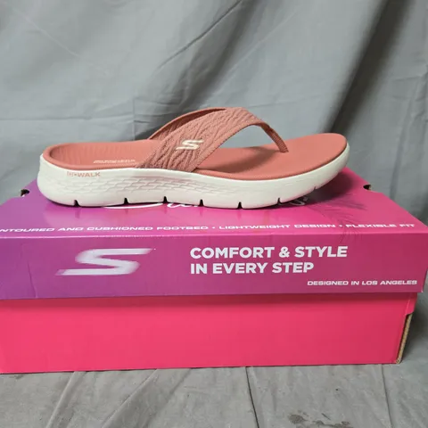 SKECHERS WOMEN’S PINK SANDALS – SLIP-ON FLIP FLOPS SIZE 7