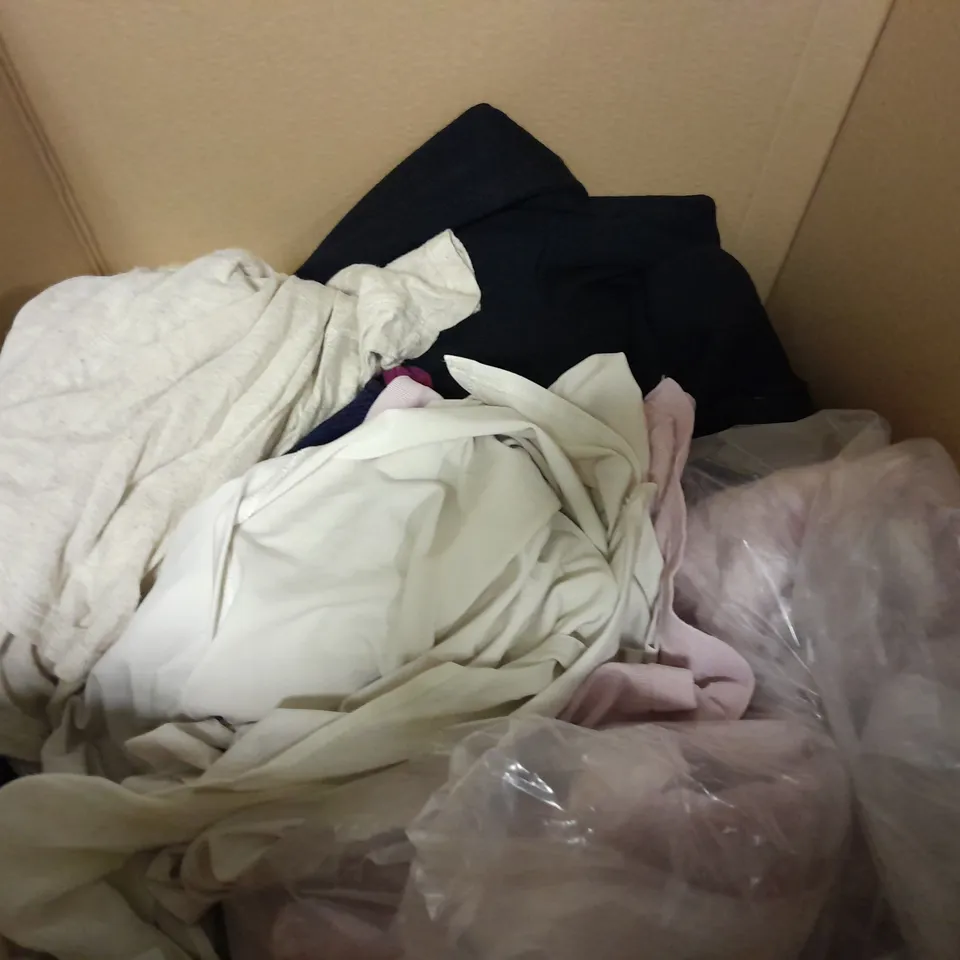 BOX OF APPROXIMATELY 15 CLOTHING ITEMS TO INCLUDE TROUSERS, CARDIGAN, JUMPER ETC