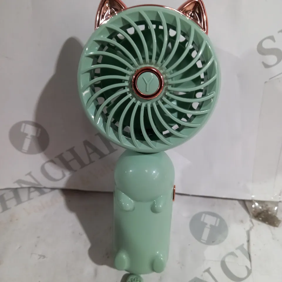 BOXED CAT MINI FAN