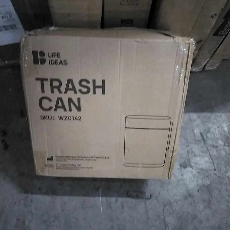 BOXED LIFE IDEAS TRASH CAN 