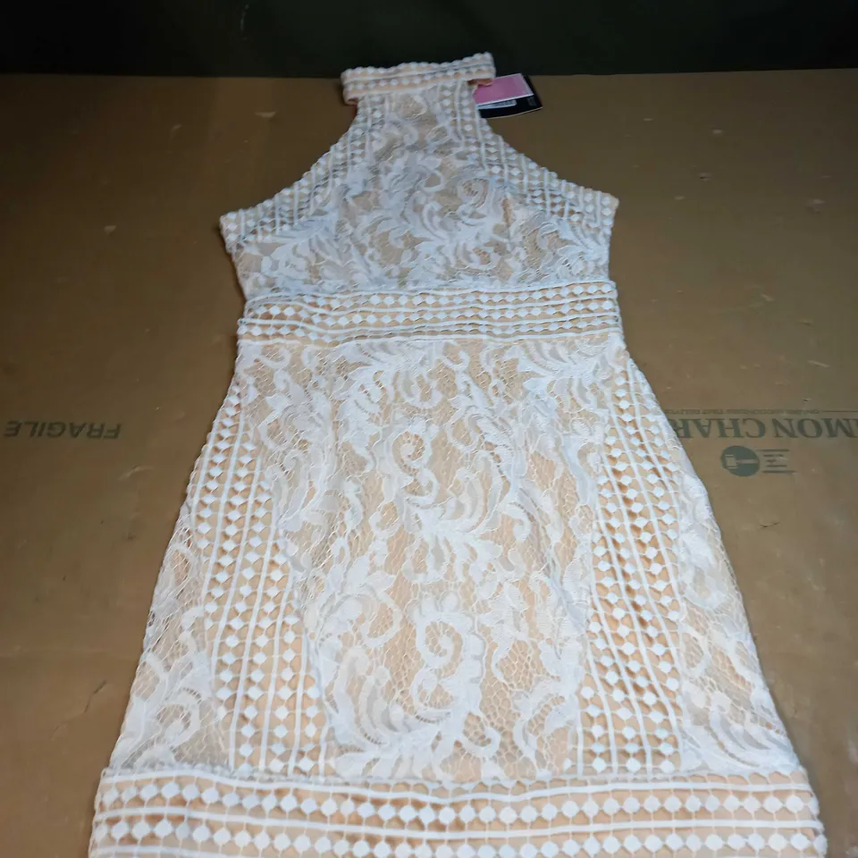 WHITE HIGH NECK LACE CROCHET BODYCON DRESS SIZE 10