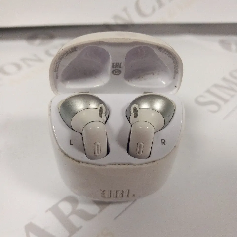 JBL TUNE 225 TRUE WIRELESS EAR PHONES