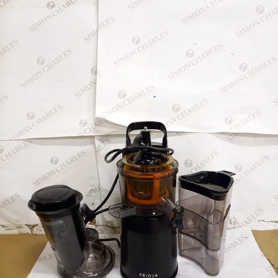 FRIDJA MASTICATING JUICER - BLACK (F1900)