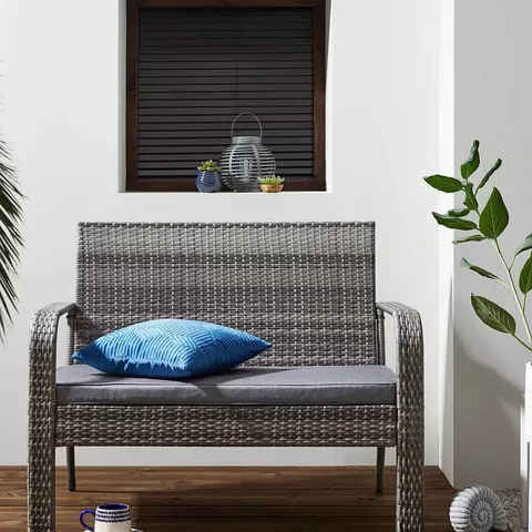 BOXED HAMILTON BENCH (1 BOX)
