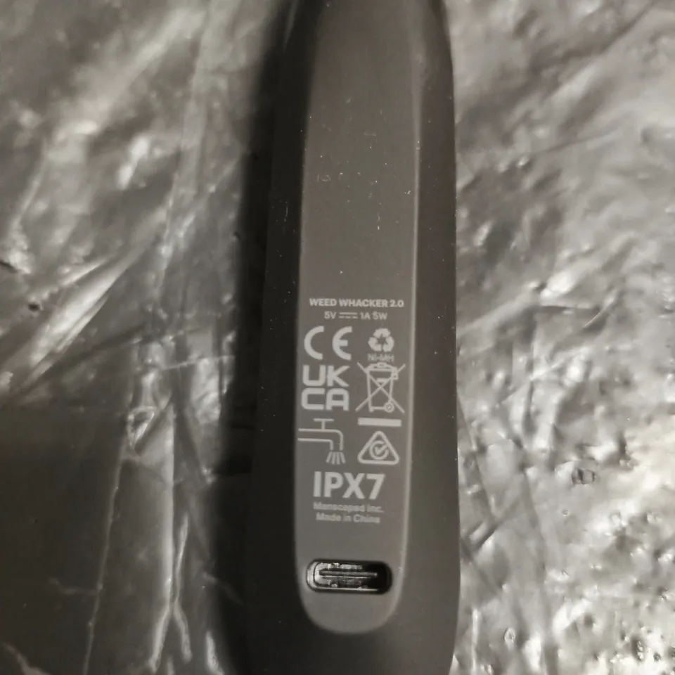 MANSCAPED WEED WHACKER 2.0 NOSE & EAR HAIR TRIMMER – BLACK