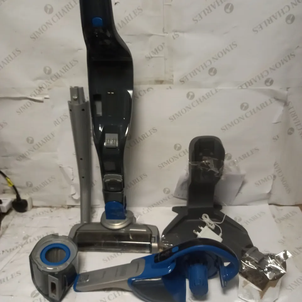 BLACK AND DECKER SVFV3250L UPRIGHT HOOVER