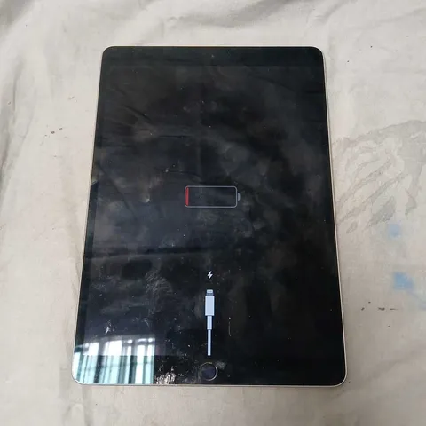APPLE IPAD PRO 1ST GEN A1701 – SILVER