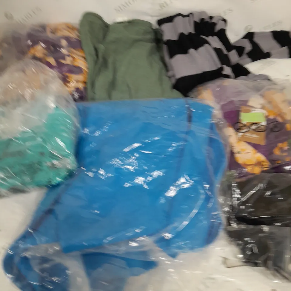LARGE BOX OF ASSORTED CLOTHING ITEMS TO INCLUDE LINGERIE, DRESSES AND JUMPERS