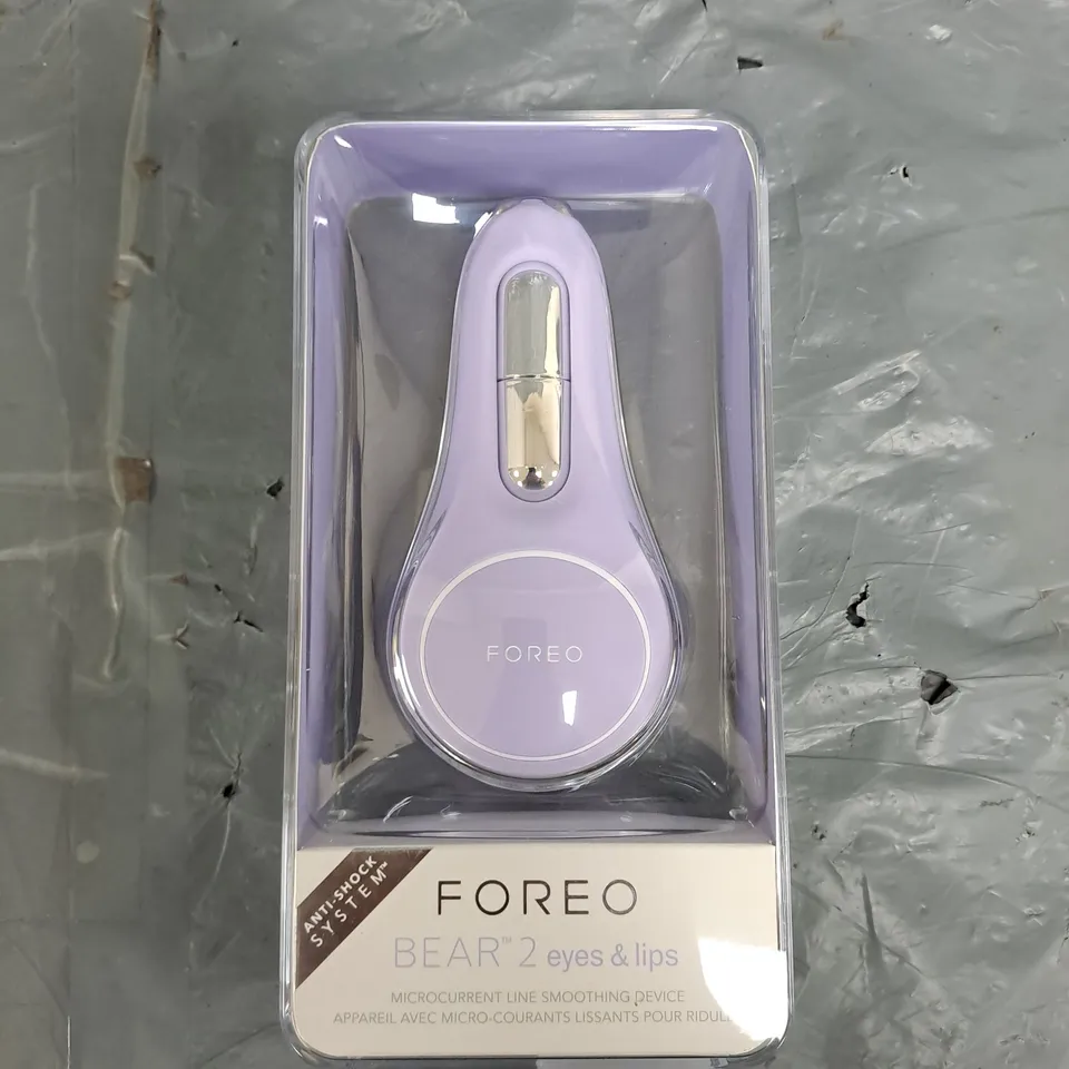 FOREO BEAR 2 EYES & LIPS MICROCURRENT LINE SMOOTHING DEVICE 