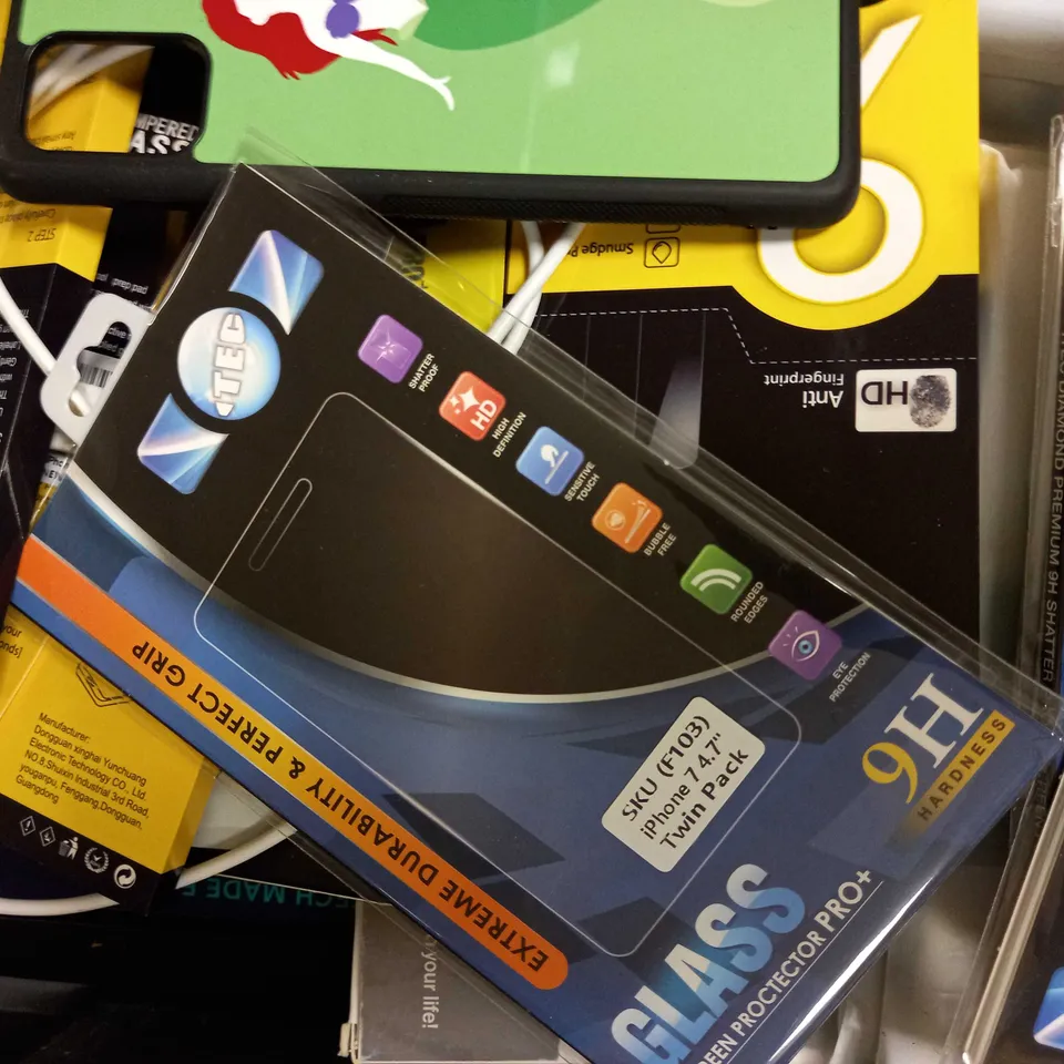 LOT OF APPROXIMATELY 20 PHONE ACCESSORIES, TO INCLUDE CASES, SCREEN PROTECTORS, ETC 