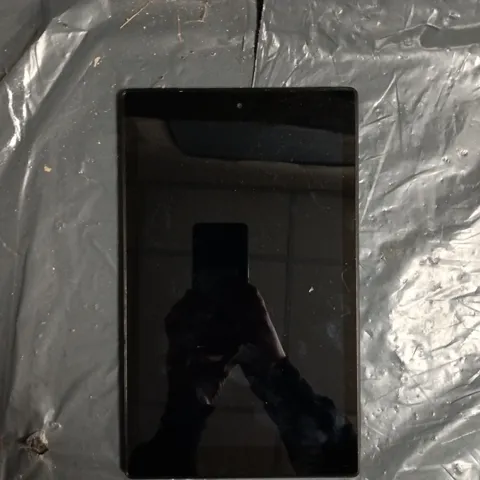 AMAZON FIRE HD 10 TABLET