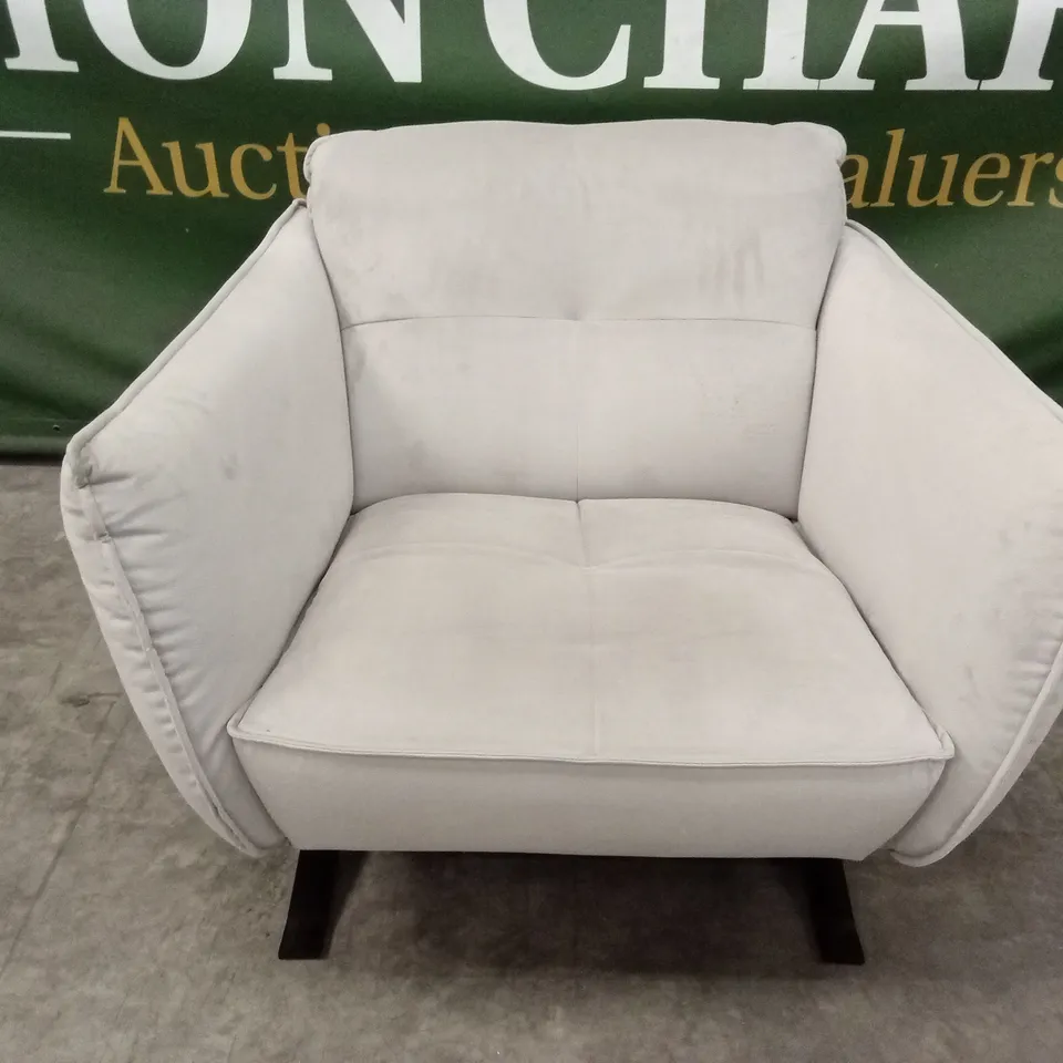 QUALITY DESIGNER ITALIAN MADE SEVILLE VELVET ARMCHAIR