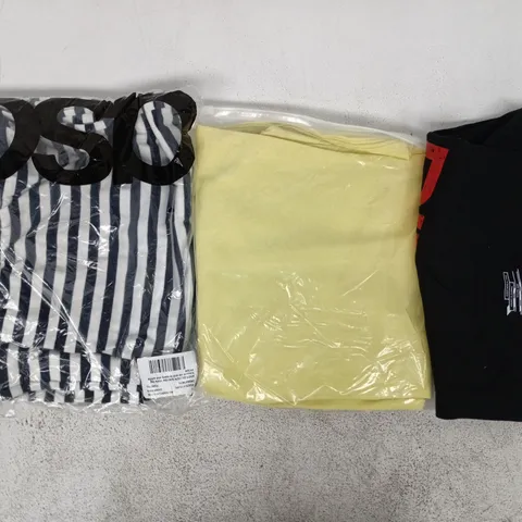APPROXIMATELY 20 ASSORTED CLOTHING AND FASHION PRODUCTS IN VARIOUS STYLES AND SIZES - COLLECTION ONLY