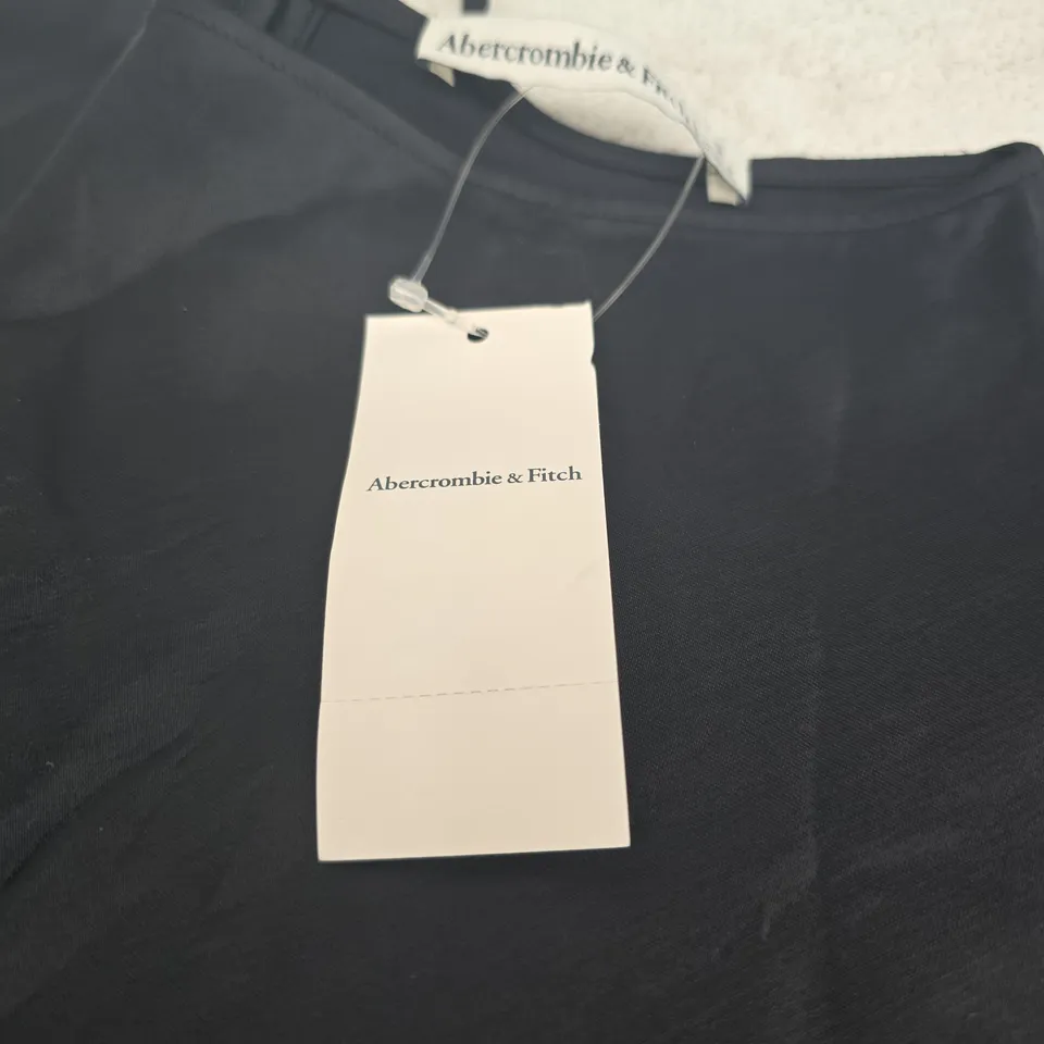 ABERCROMBIE AND FITCH SMALL BLACK LADIES TOP