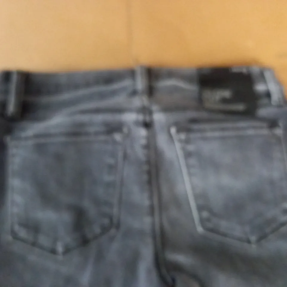 BRAND NEW J BRAND SKINNY CROP LOW RISE JEANS IN WASHED BLACK - 26