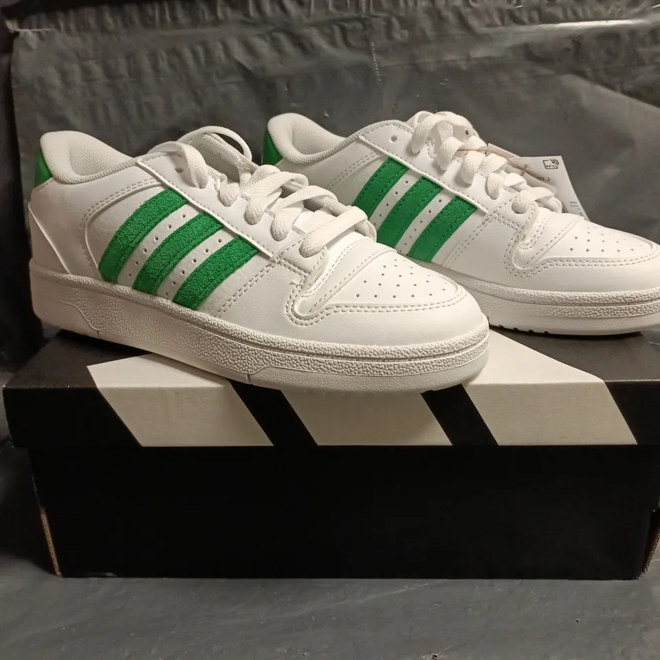 BOXED PAIR OF ADIDAS BREAK START J SHOES IN WHITE/GREEN SIZE UK 3