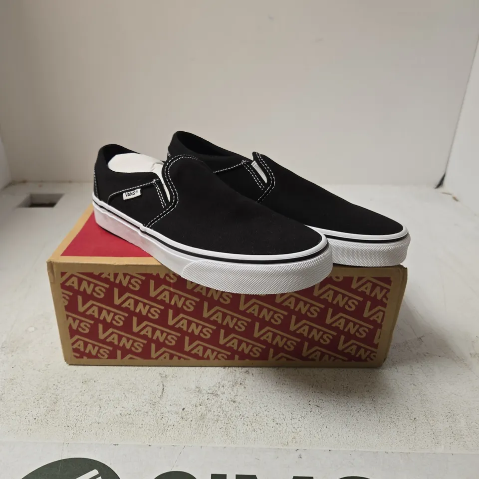 VANS SLIP-ON TRAINERS – BLACK - 5