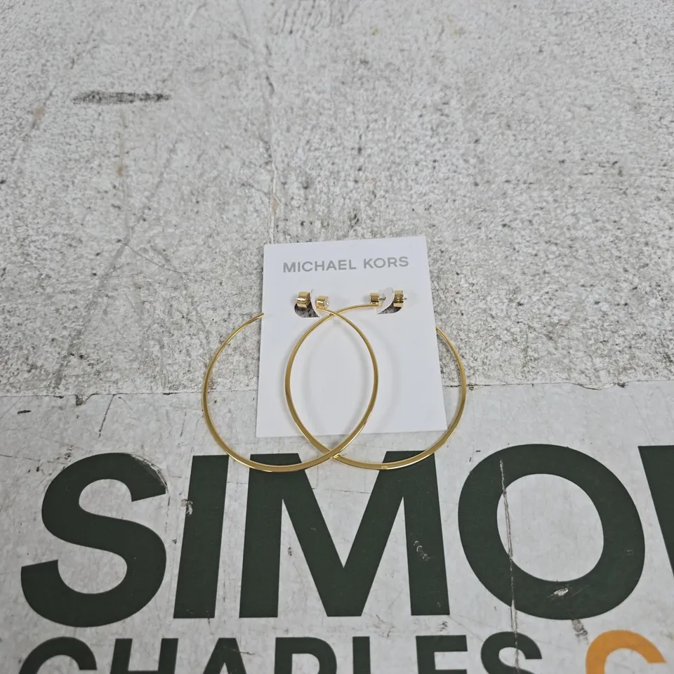 MICHAEL KORS GOLD HOOP EARRINGS – STAINLESS STEEL