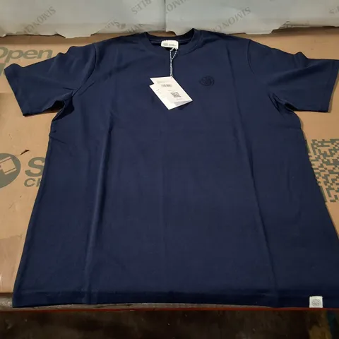 BOX CONTAINING APPROXIMATELY 7 BRASS MONKEY MEN'S NAVY T-SHIRT – SIZE M