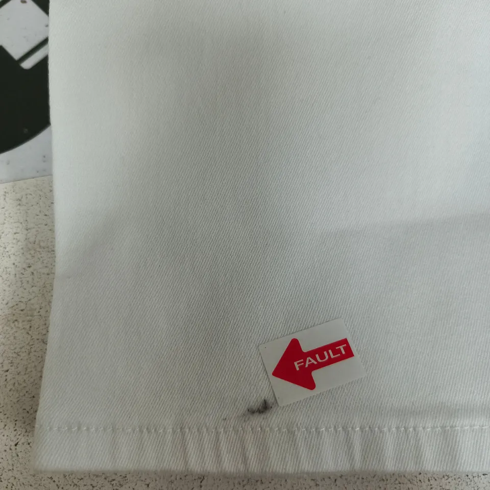 ARIZONA WHITE JEANS SIZE 14 LONG
