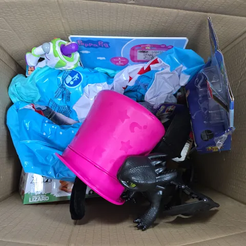 APPROXIMATELY 15 ASSORTED TOYS & GAMES PRODUCTS 