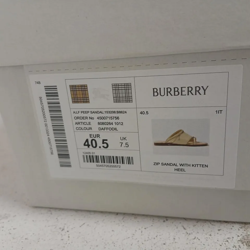 BURBERRY ZIP SANDAL WITH KITTEN HEEL – UK 7.5, BEIGE LEATHER