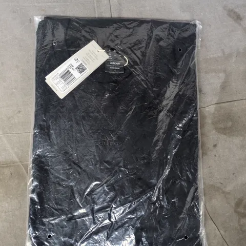 BAGGED ADIDAS ALL SZN T-SHIRT IN BLACK SIZE 3XLT