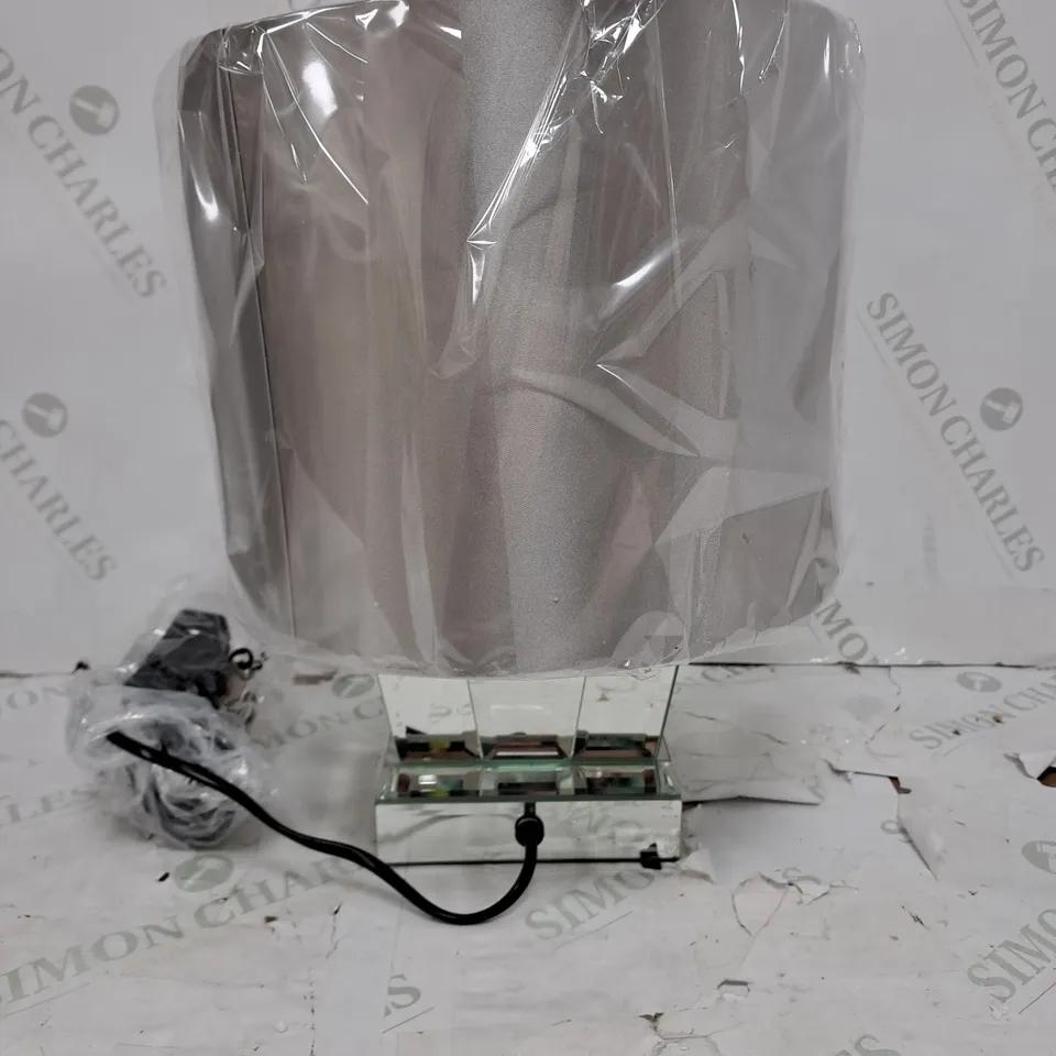 OUTLET JM BY JULIEN MACDONALD DECO FAN TABLE LAMP - SILVER