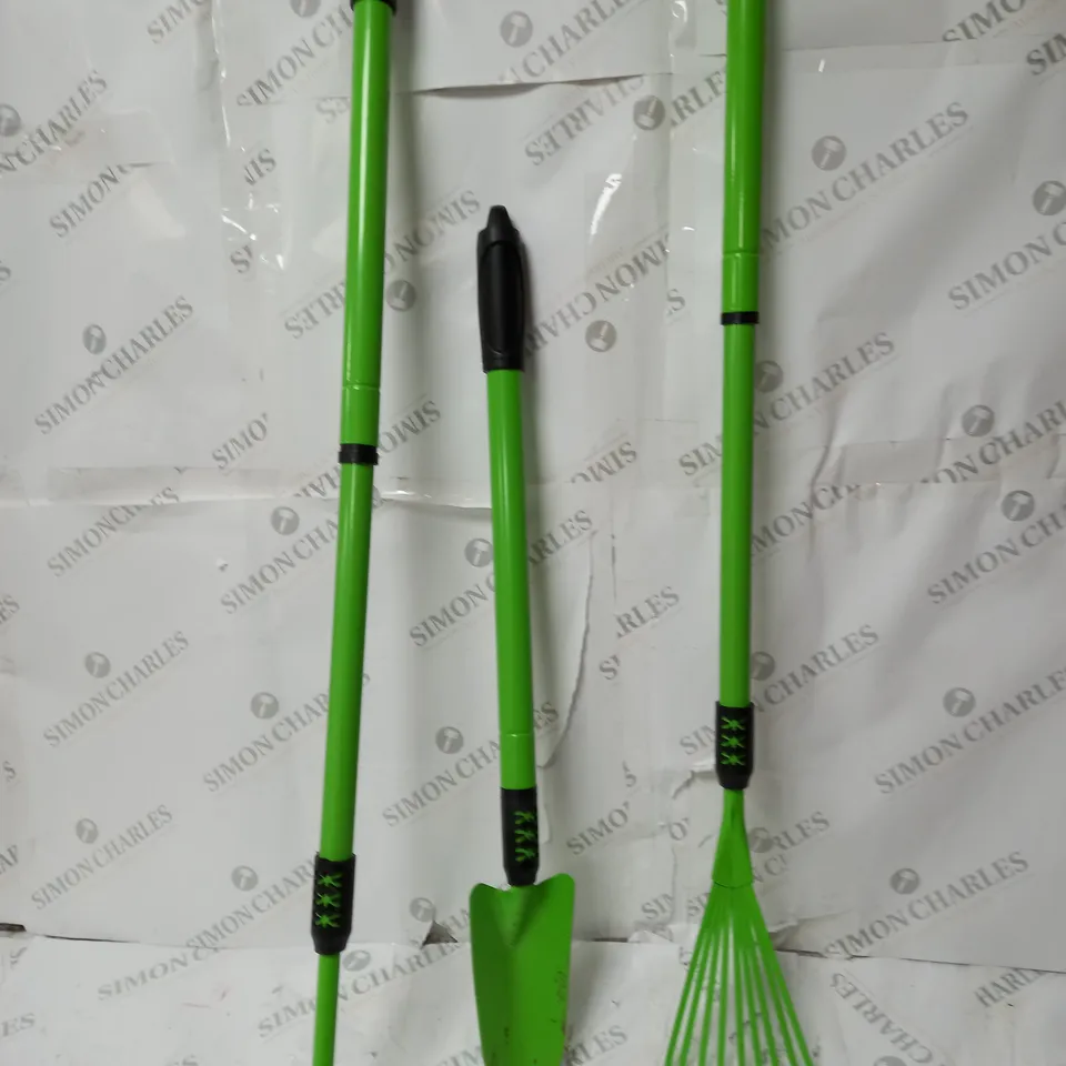 3 PIECE GARDENING SET