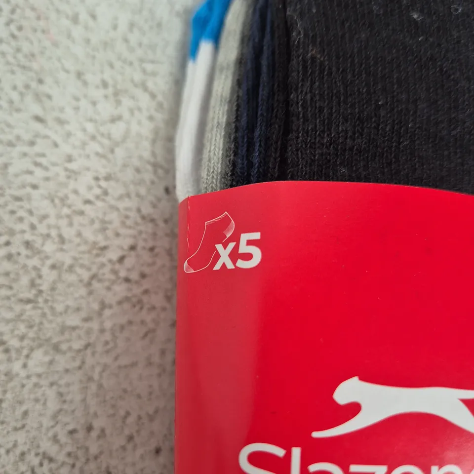 SLAZENGER MEN'S TRAINER SOCKS - 5 PACK, UK 7-11 (EU 40-45; US 8-12)