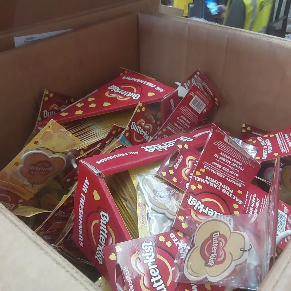 PALLET CONTAINING A VERY LARGE QUANTITY OF ASSORTED LABUBU DOLLS, USB MAIN PLUGS, BUTTERKIST AIR FRESHENERS ECT