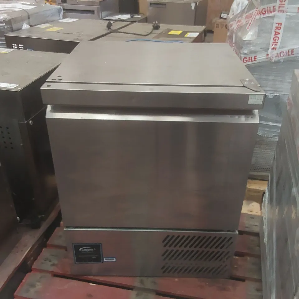 WILLIAMS HAZ5UCSA HC R3 COMMERCIAL UNDERCOUNTER REFRIGERATOR