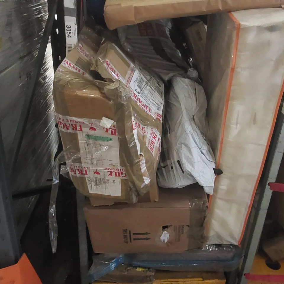 3x CAGES CONTAINING ASSORTED ITEMS INCLUDING: CLUTCH KIT, RUG, CAMPING CHAIR, PLAYMAT ECT // CAGES NOT INCLUDED