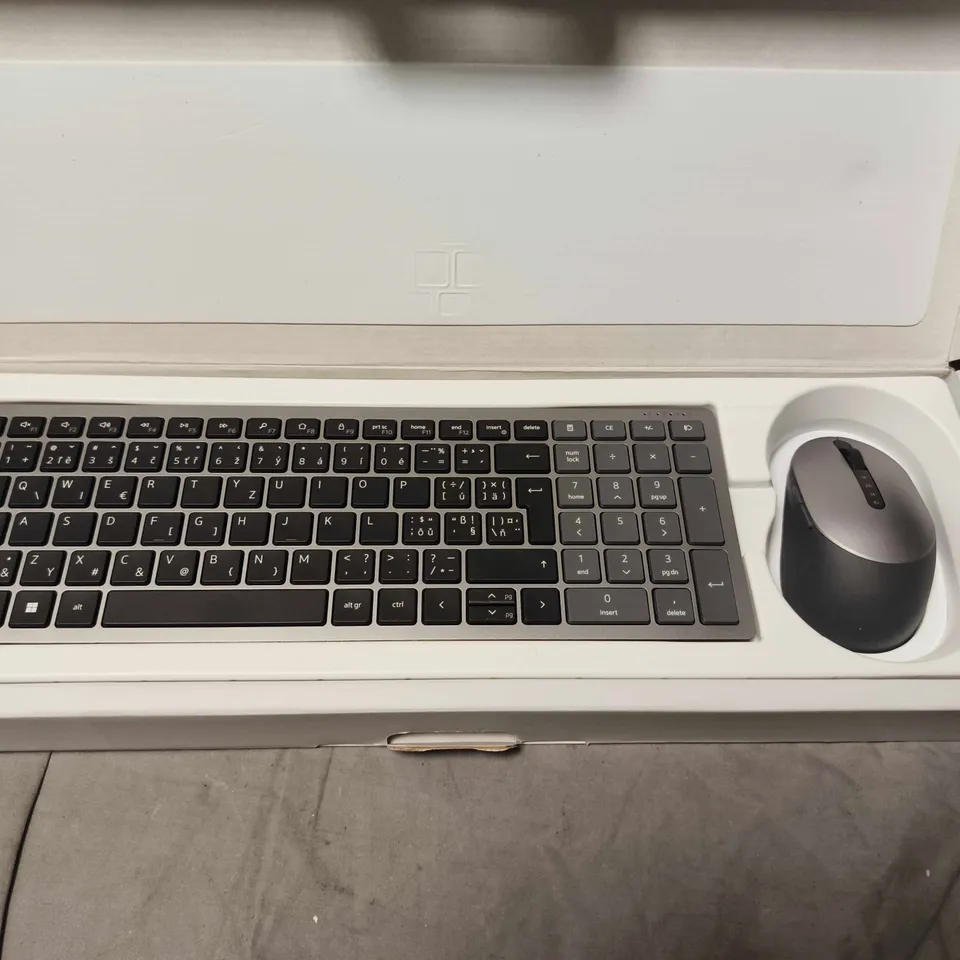 DELL KM7120W WIRELESS KEYBOARD & MOUSE COMBO – BOXED